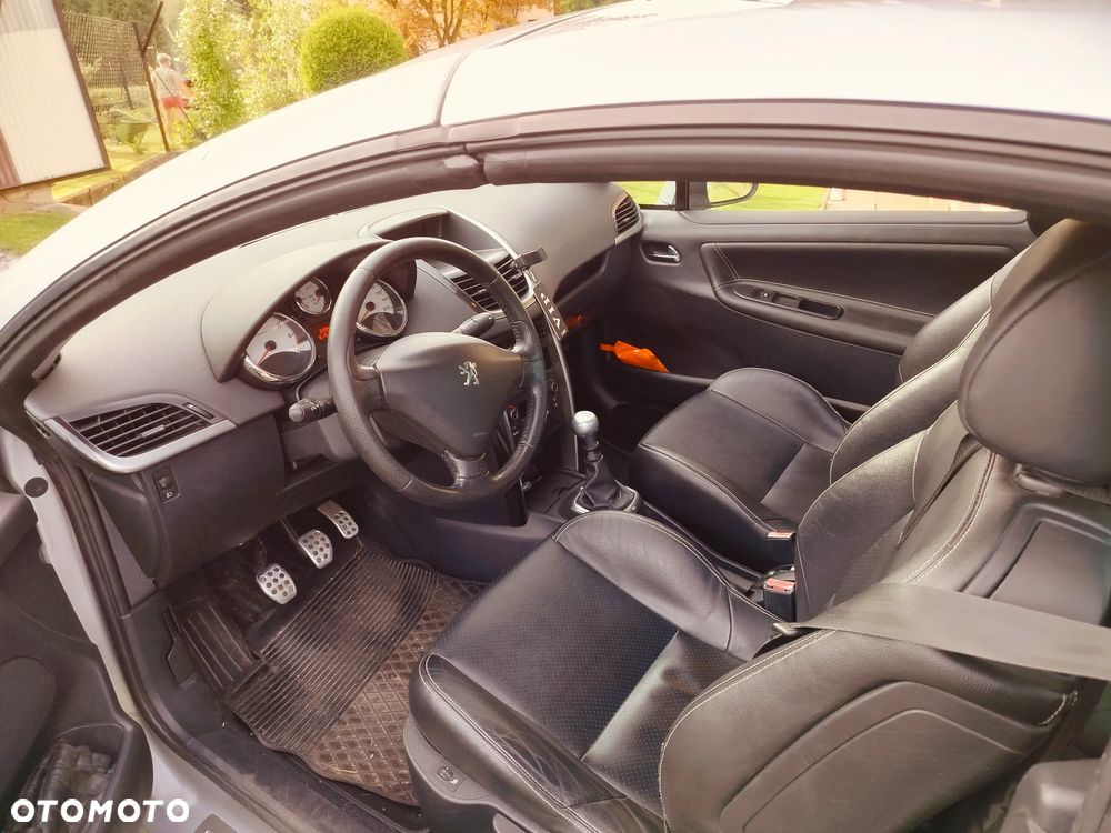 Peugeot 207 CC - 13