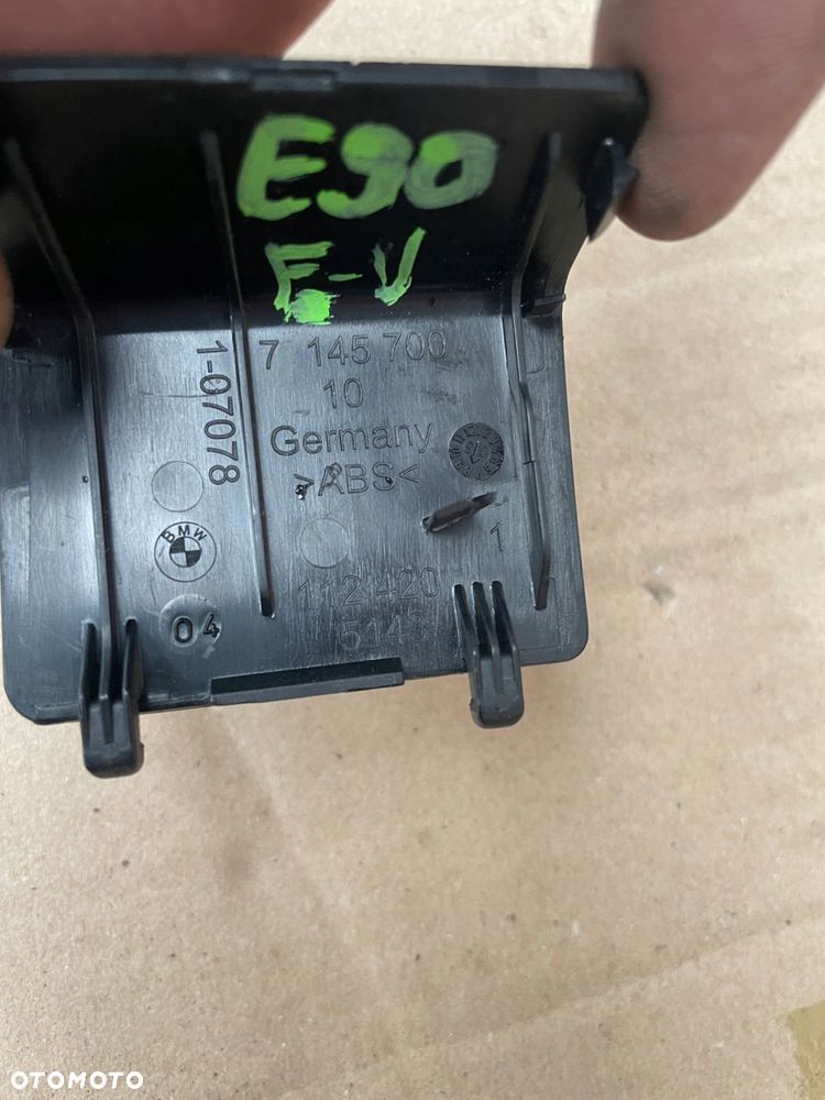 zaslepka gniazda obd bmw e90 e91 europa 7145700 - 5