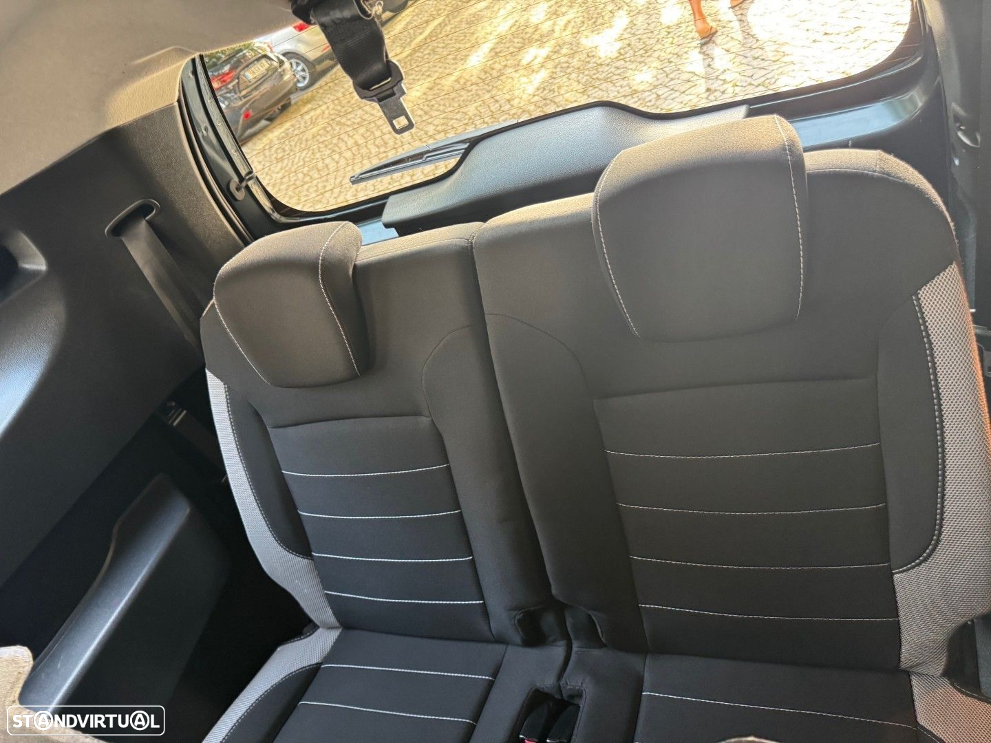 Dacia Lodgy 1.5 Blue dCi Stepway 7L - 6