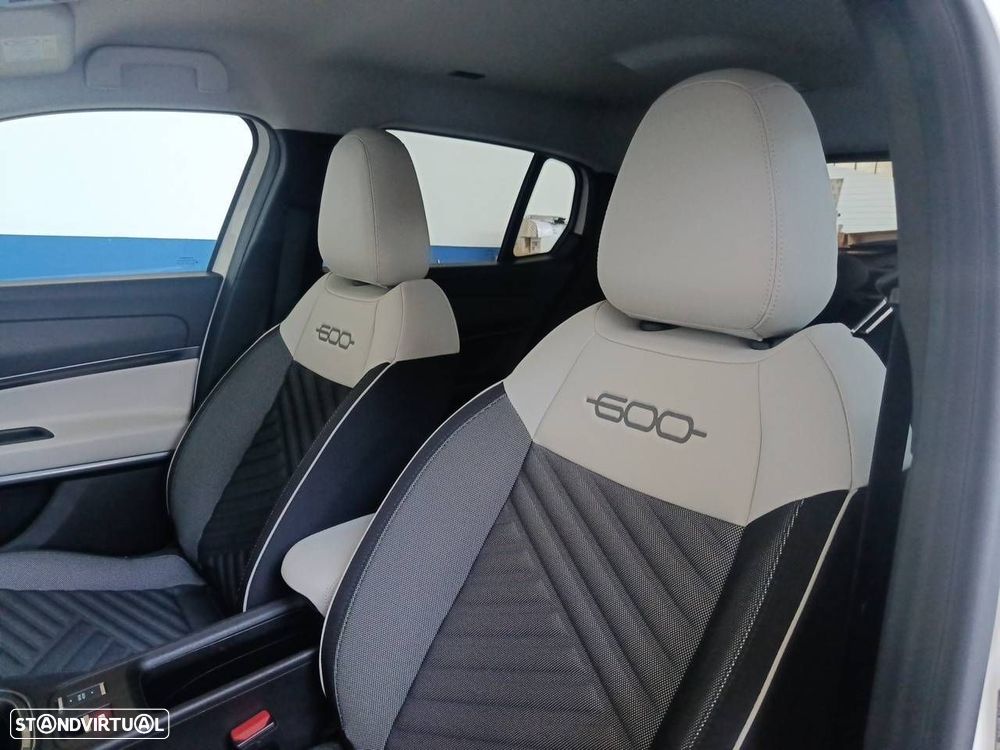 Fiat 600e 54 kWh La Prima - 9