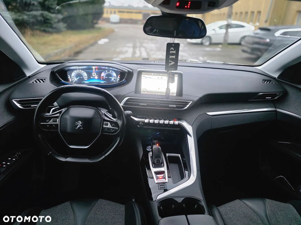 Peugeot 3008 1.6 BlueHDi Active S&S EAT6 - 24
