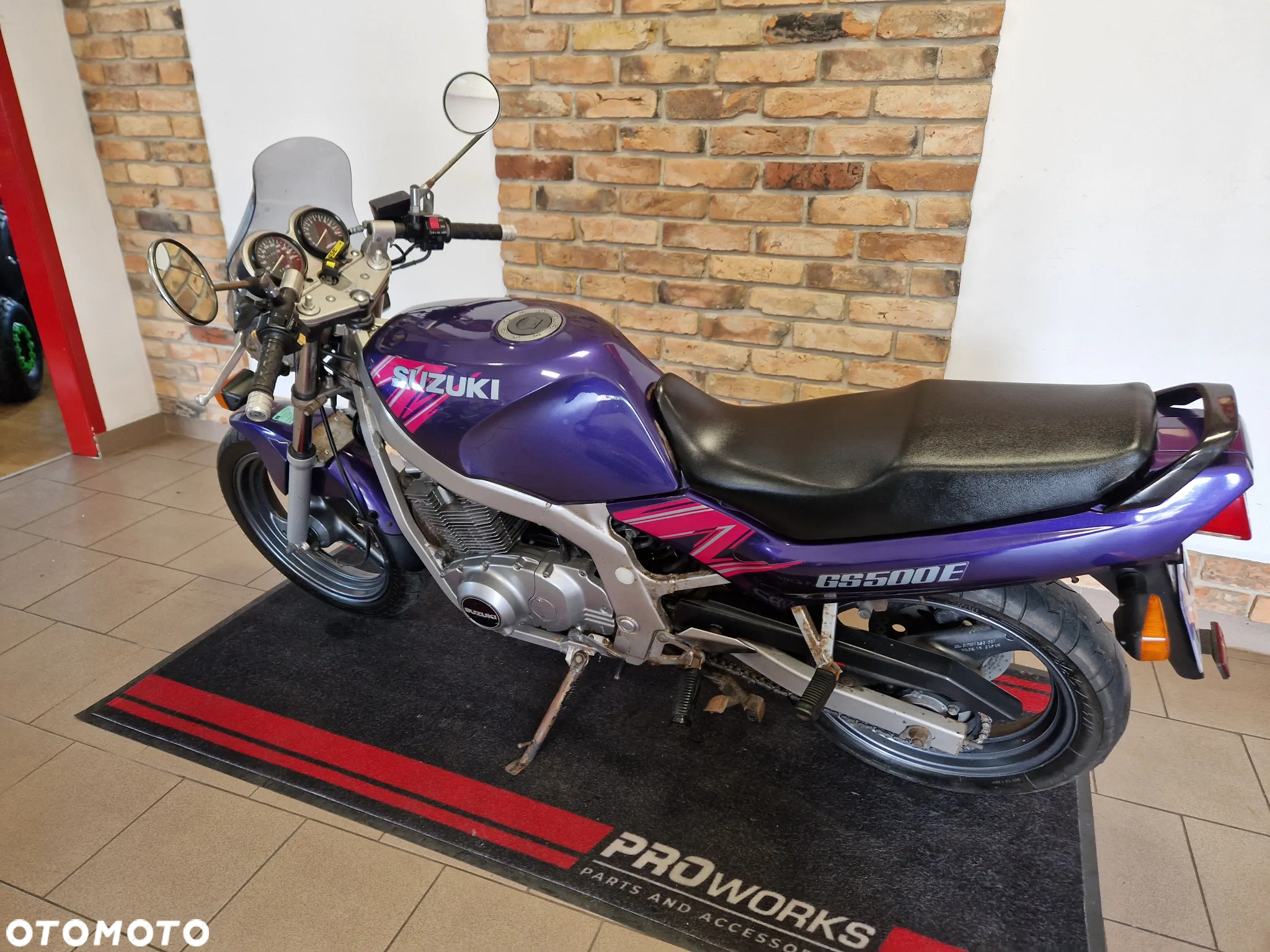 Suzuki GS - 10