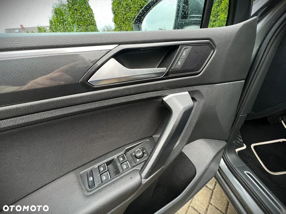 Volkswagen Tiguan 2.0 TDI SCR DSG Elegance - 29