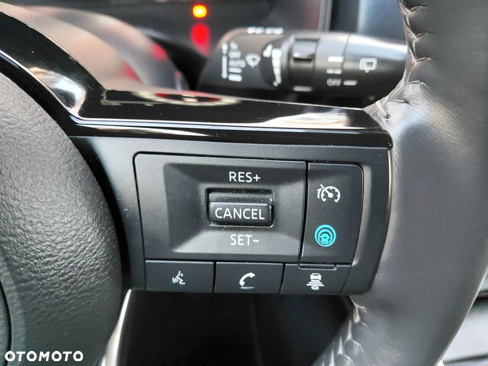 Nissan Qashqai 1.3 DIG-T mHEV Tekna - 38