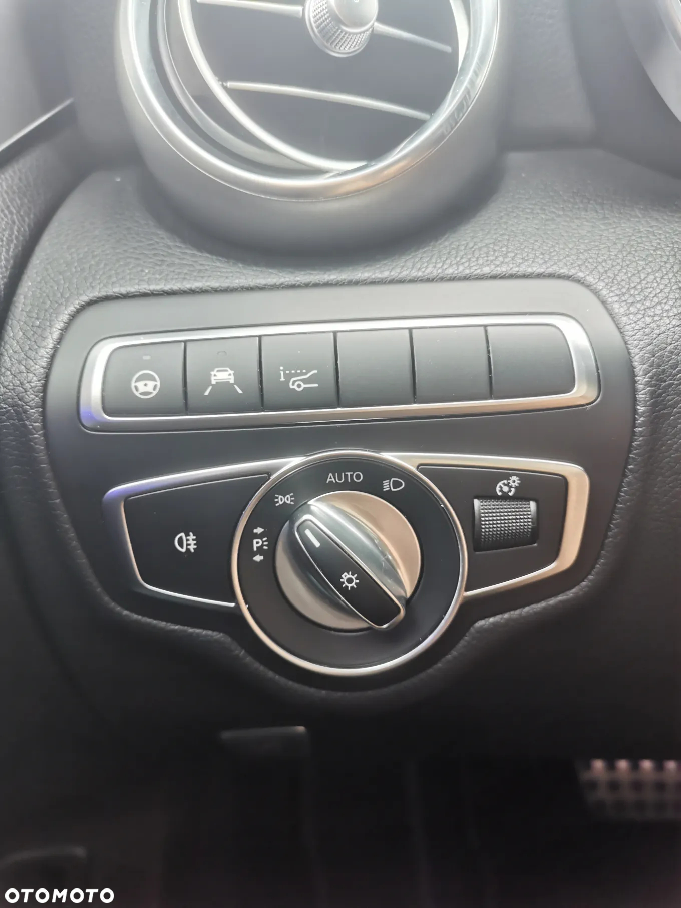 Mercedes-Benz Klasa C 300 de 9G-TRONIC - 28