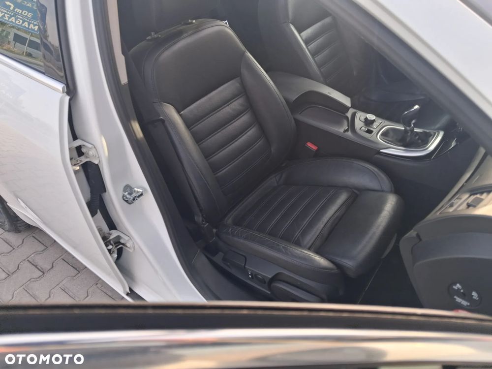 Opel Insignia 2.0 Turbo 4x4 Cosmo - 19