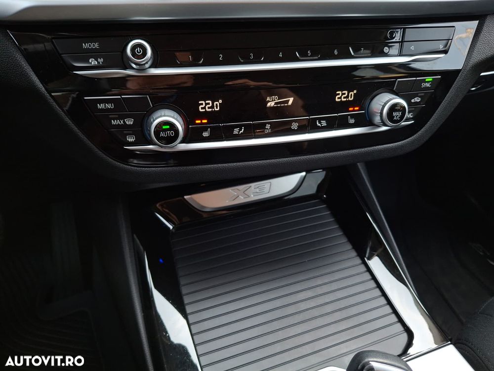 BMW X3 xDrive20i AT - 31