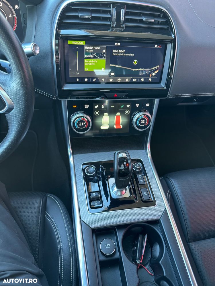 Jaguar E-Pace D180 AWD R-Dynamic S - 25