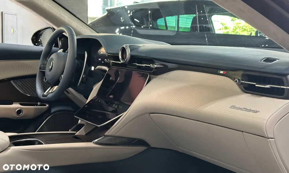 Maserati GranCabrio - 16