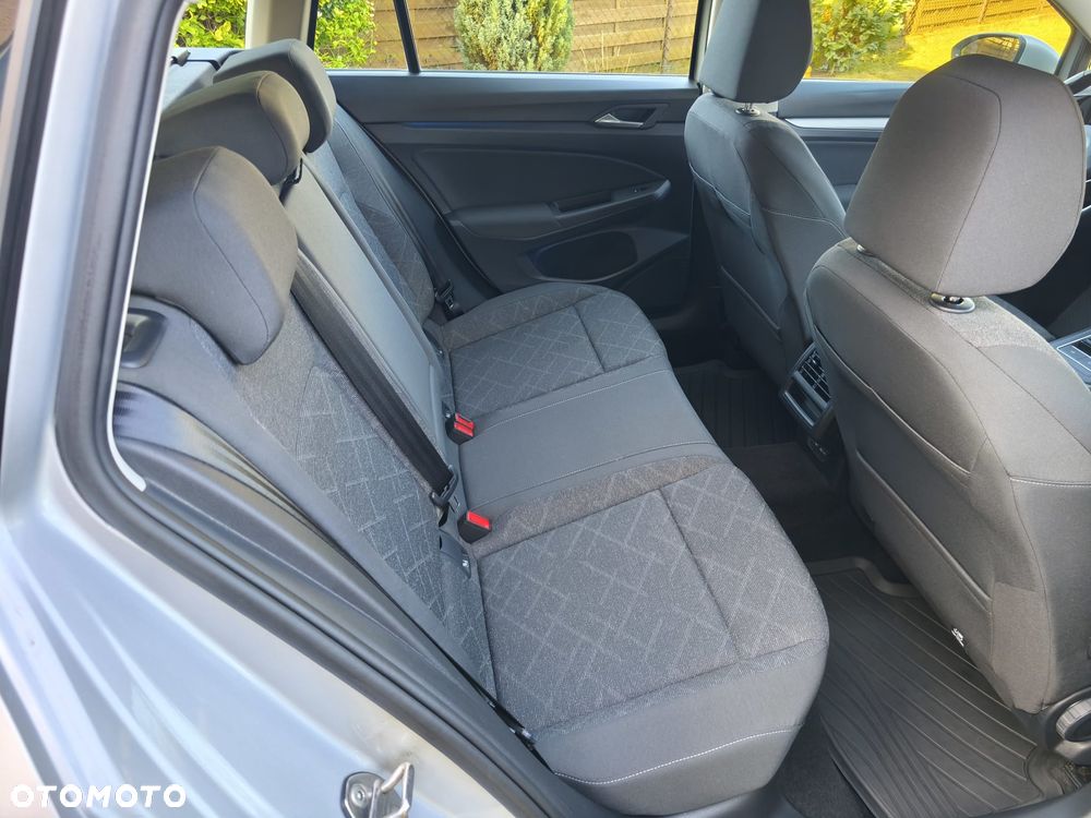 Volkswagen Golf 2.0 TDI Life - 24