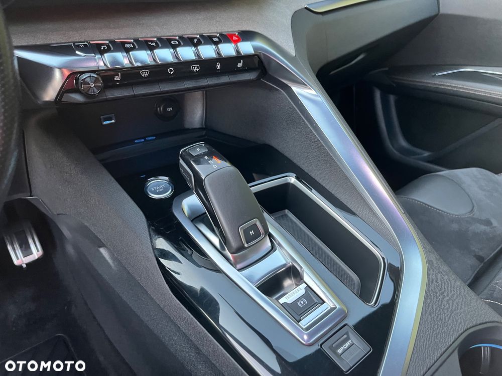 Peugeot 3008 BlueHDi 180 Stop & Start EAT8 GT - 16