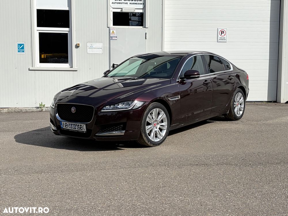 Jaguar XF 20d AWD Prestige - 1