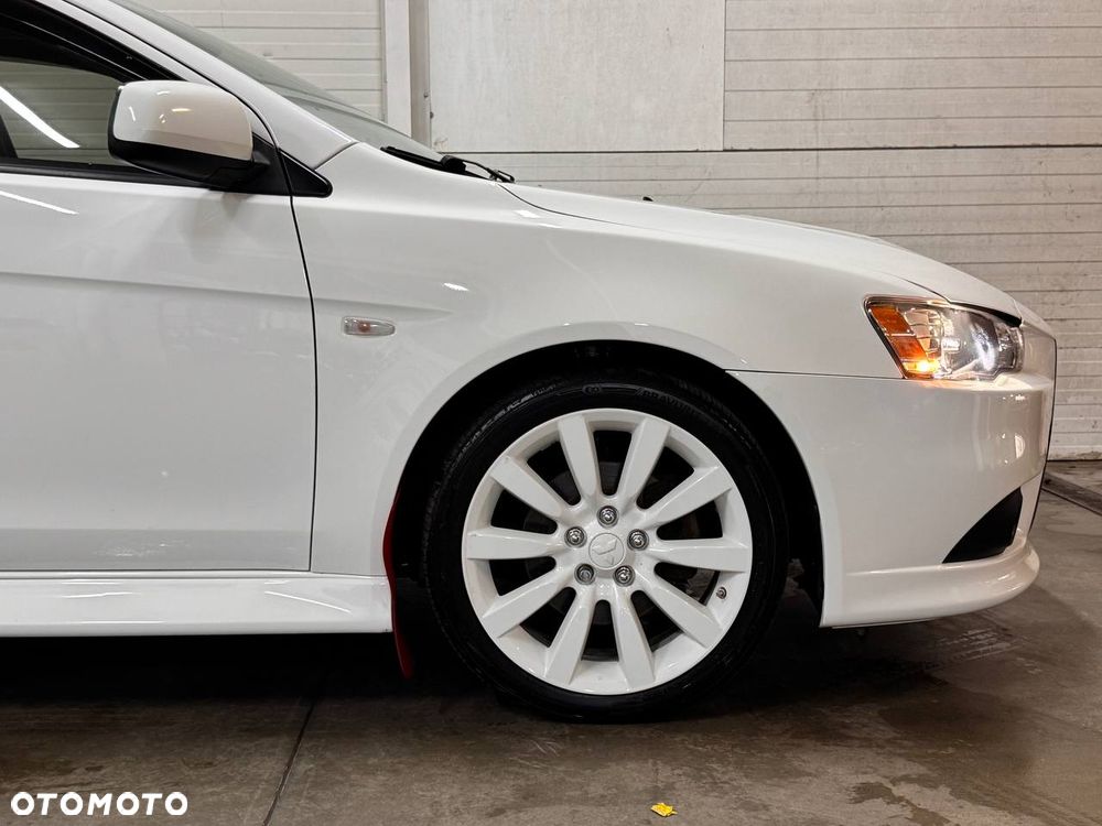 Mitsubishi Lancer - 7