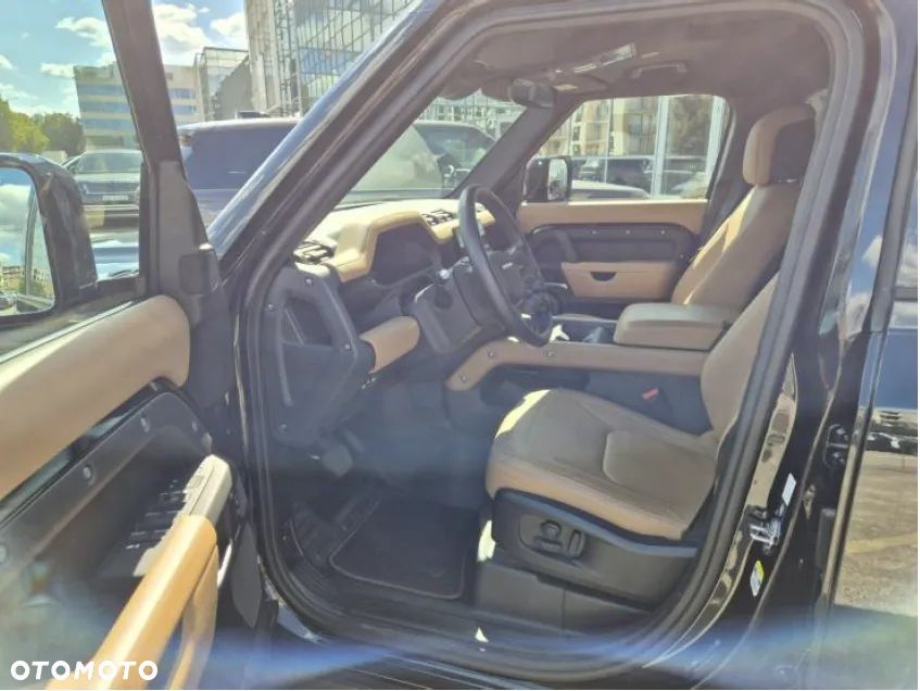 Land Rover Defender 3.0 D250 mHEV X-Dynamic HSE - 6