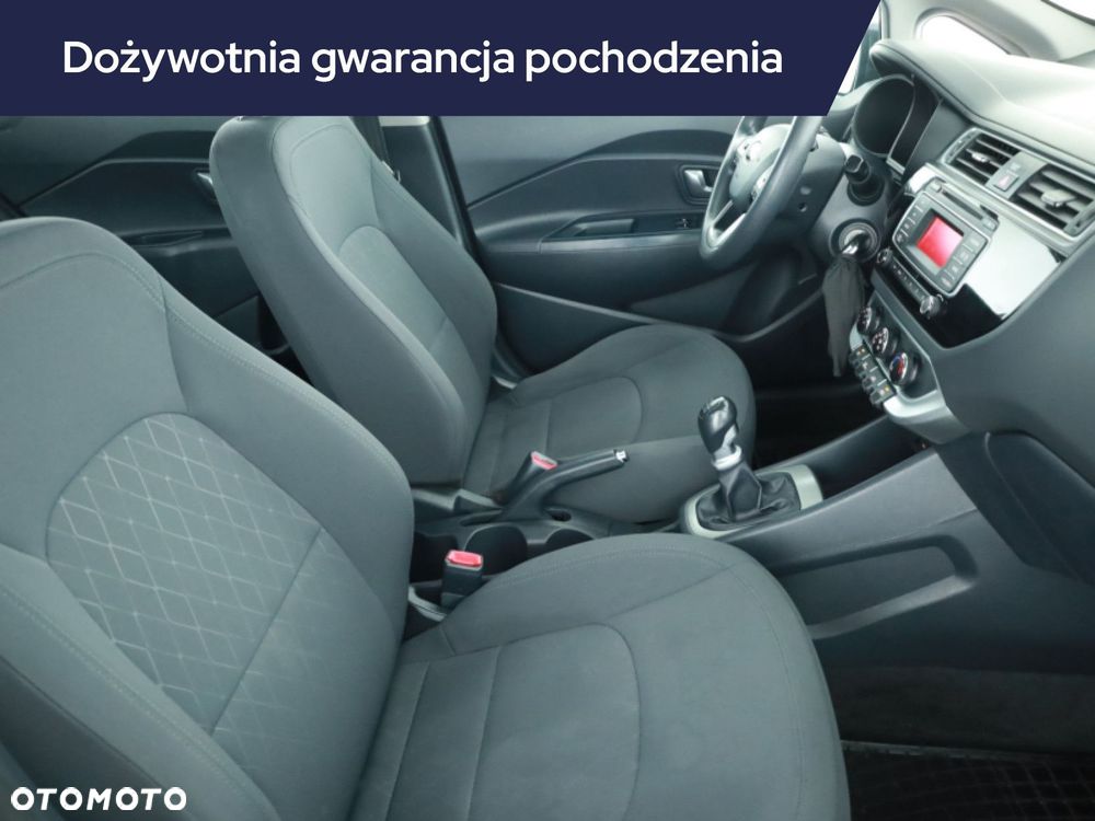 Kia Rio - 9