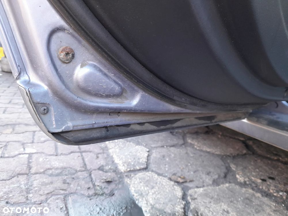 Drzwi tylne lewe AUDI A4 B7 04-07r. LY7H - 4