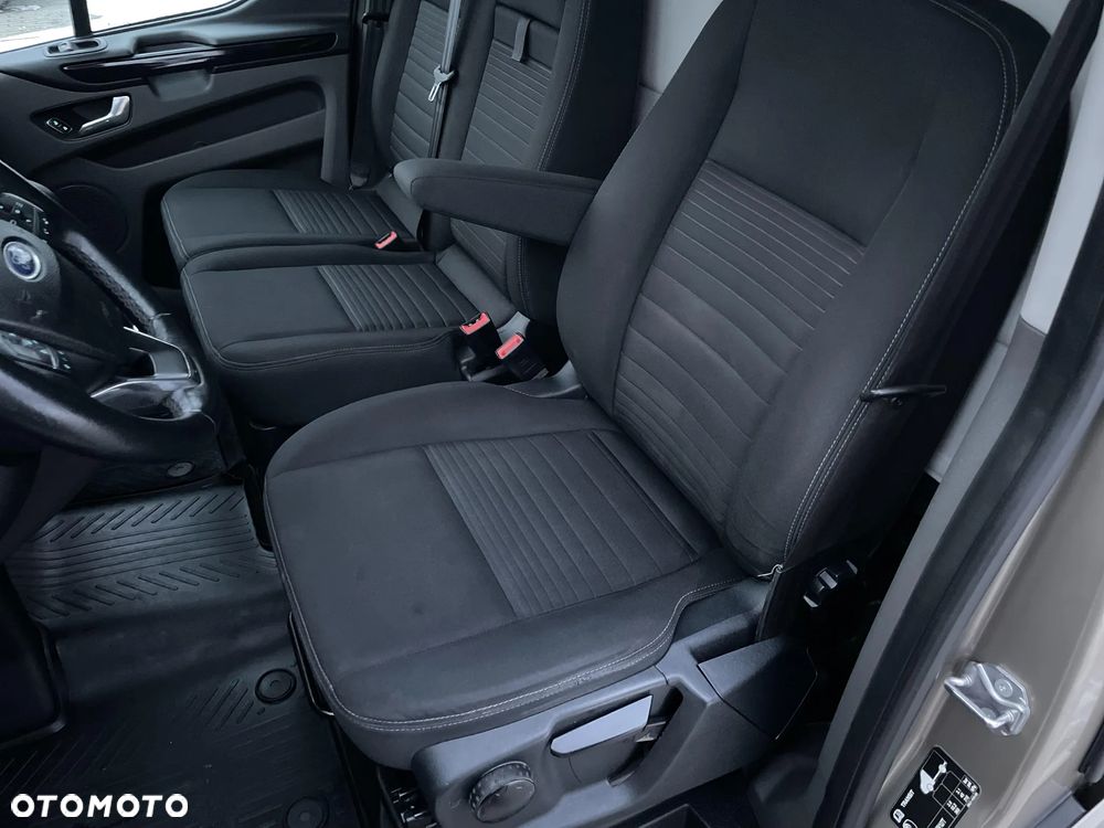Ford Transit Custom - 11