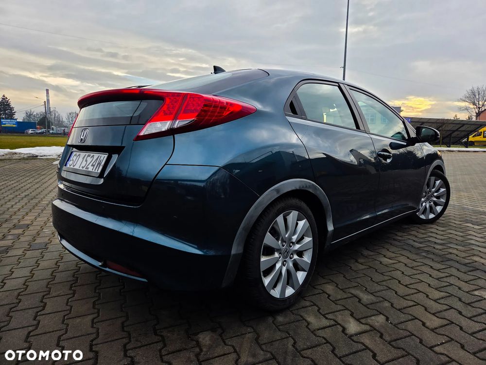 Honda Civic 1.8 Executive NAVI - 17