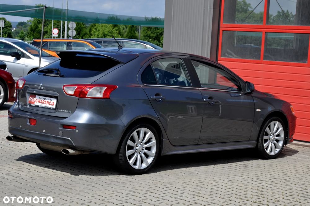 Mitsubishi Lancer 1.8 CVT Intense - 16