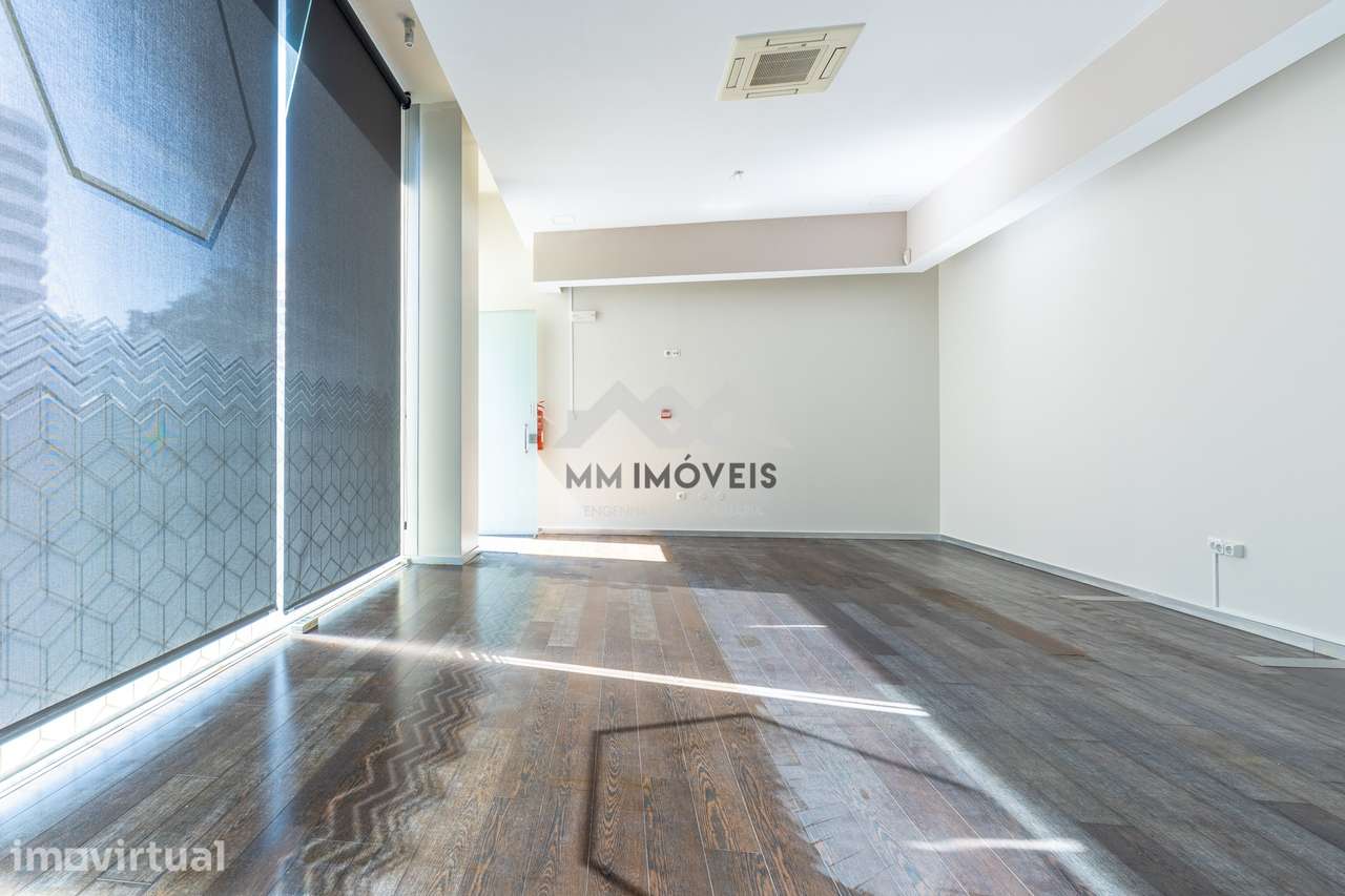 Loja com 40 m² | Avenida do Bessa | Porto - Grande imagem: 4/9