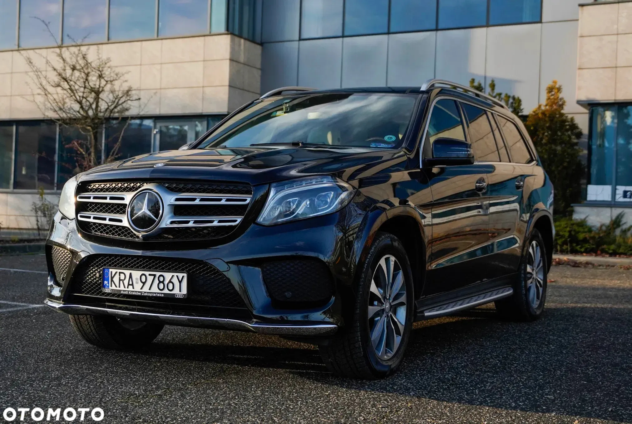 Mercedes-Benz GLS - 9