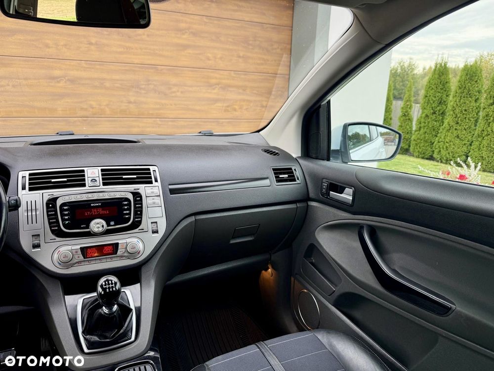 Ford Kuga 2.0 TDCi 4x4 Titanium - 20
