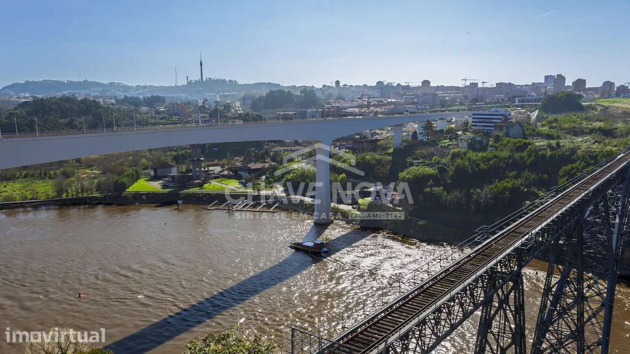 T1 Último Piso c/ Vistas no Bonfim (Porto) - Grande imagem: 3/19