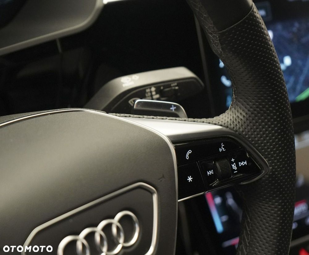 Audi Q8 Sportback e-tron - 20