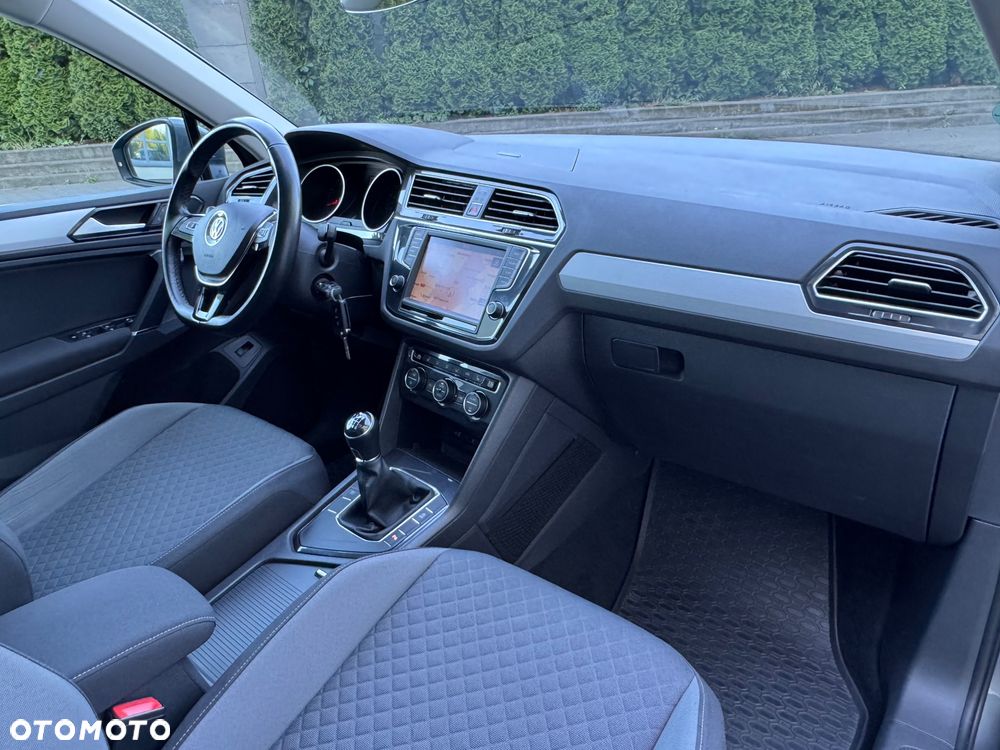 Volkswagen Tiguan - 30