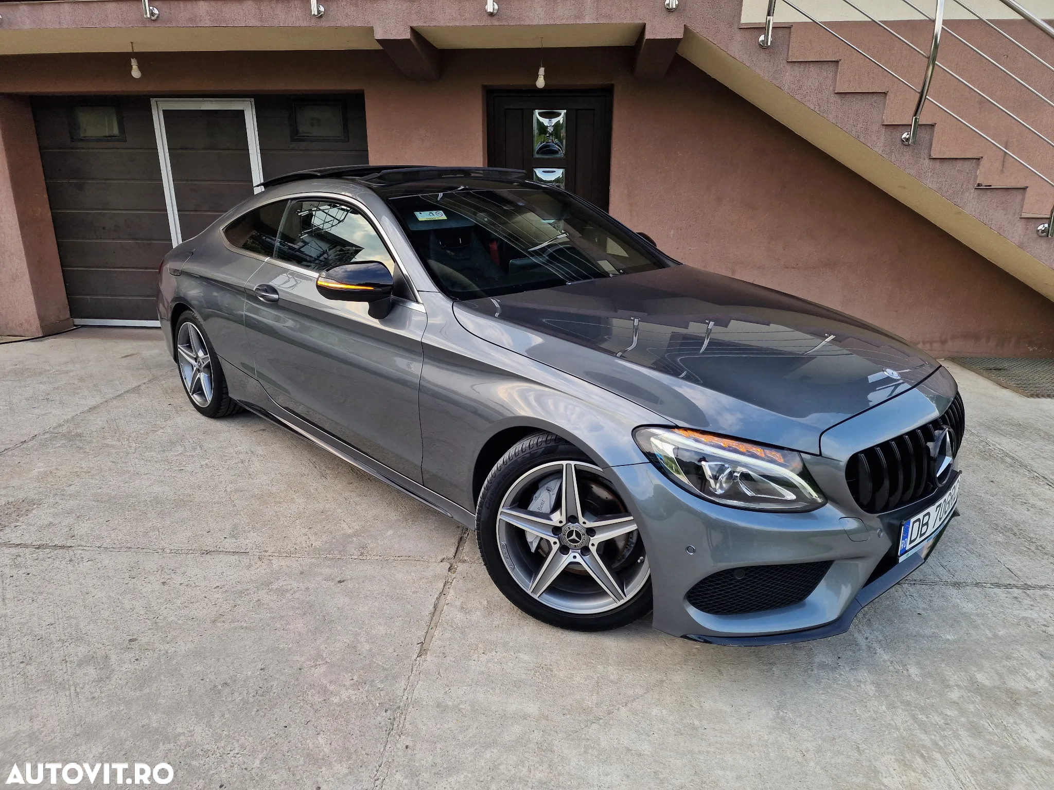 Mercedes-Benz C 220 d Coupe 9G-TRONIC AMG Line - 29