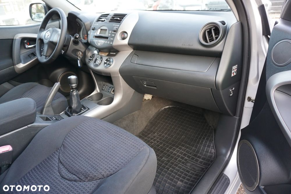 Toyota RAV4 2.2 D-CAT 4x4 Sol - 15