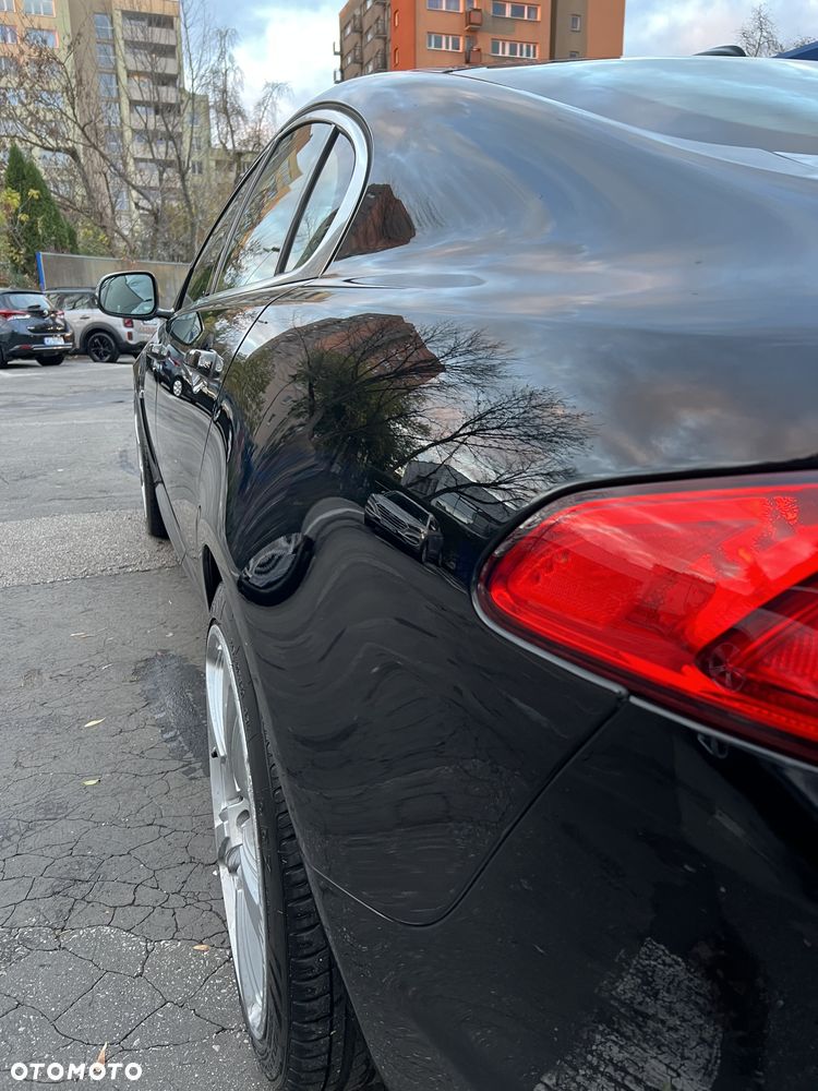 Jaguar XF 3.0 V6 D S Portfolio - 19