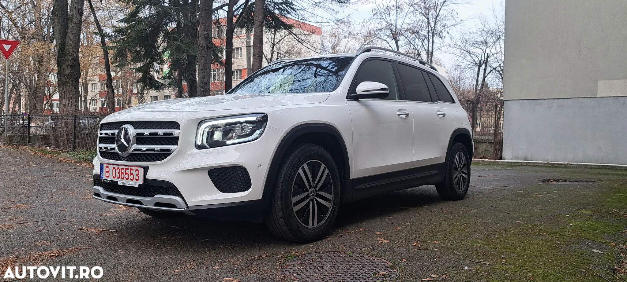 Mercedes-Benz GLB 180 d 8G-DCT - 17