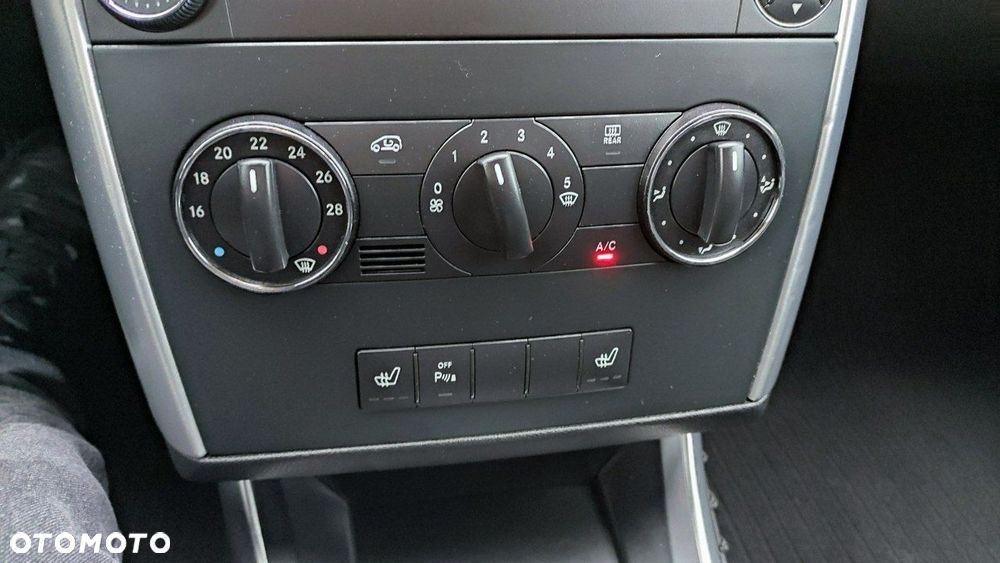 Mercedes-Benz Klasa B - 35