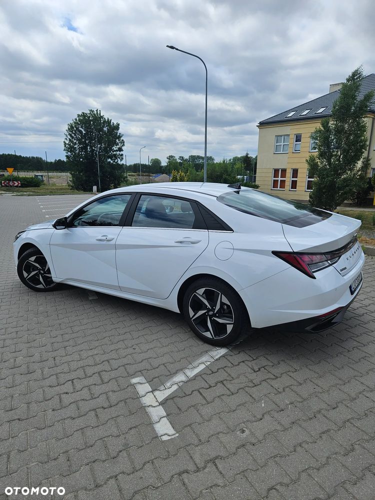 Hyundai Elantra 1.6 Executive CVT - 7