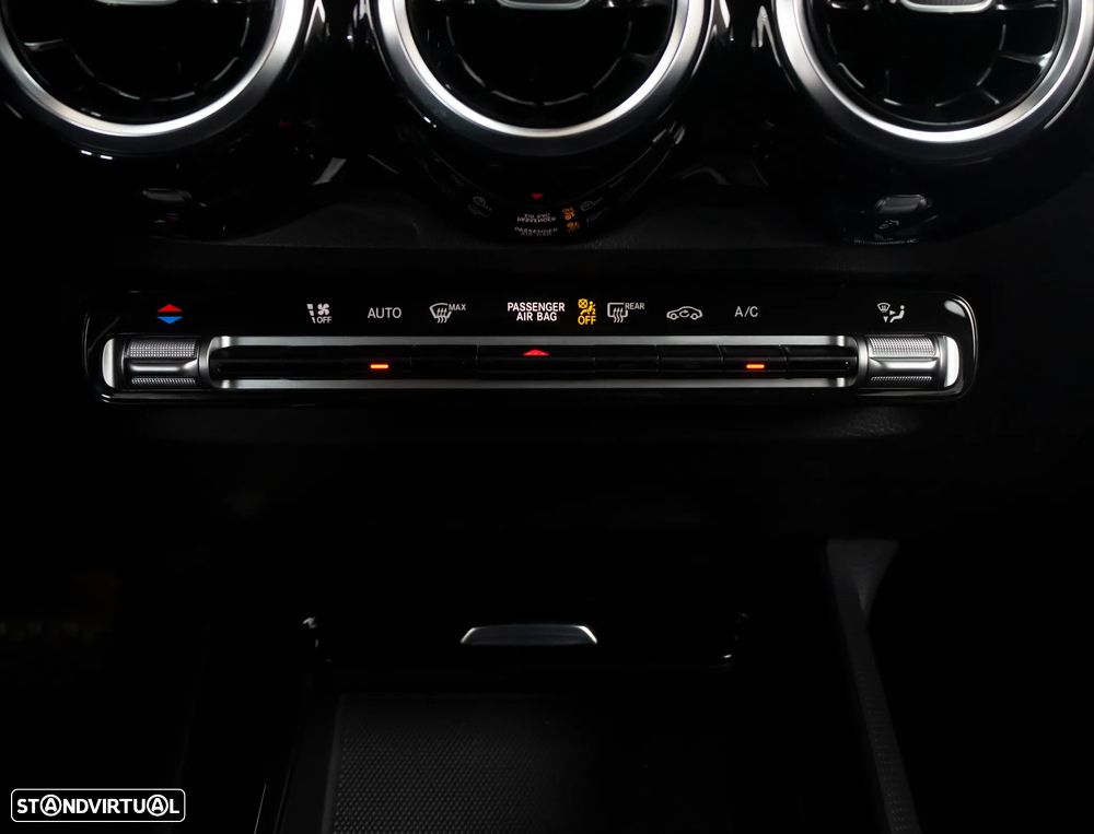 Mercedes-Benz GLB 180 d Style - 37