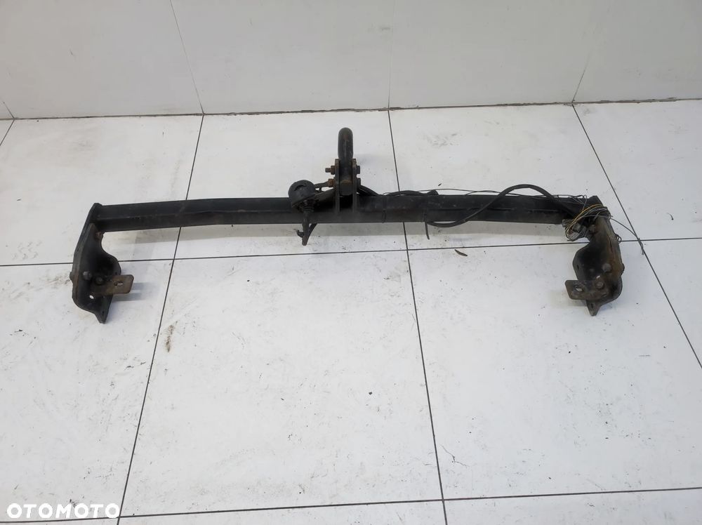 HAK HOLOWNICZY KIA CARENS IV 4 - 6