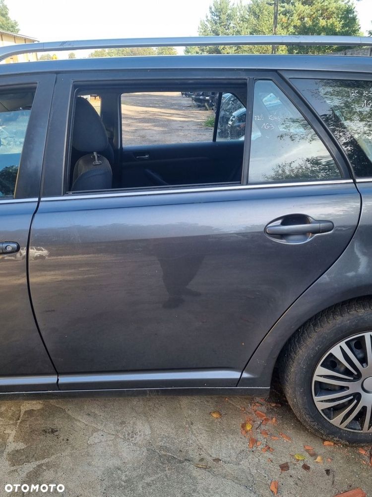 TOYOTA AVENSIS T25 06-09 LIFT KOMBI 1G3 DRZWI LEWY TYŁ LT WERSJA EU 5D * - 1