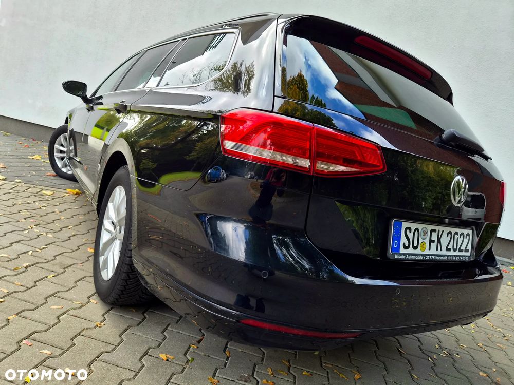Volkswagen Passat Variant 2.0 TDI (BlueMotion Technology) Trendline - 24