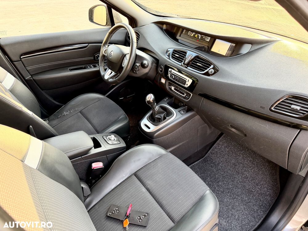 Renault Scenic - 27