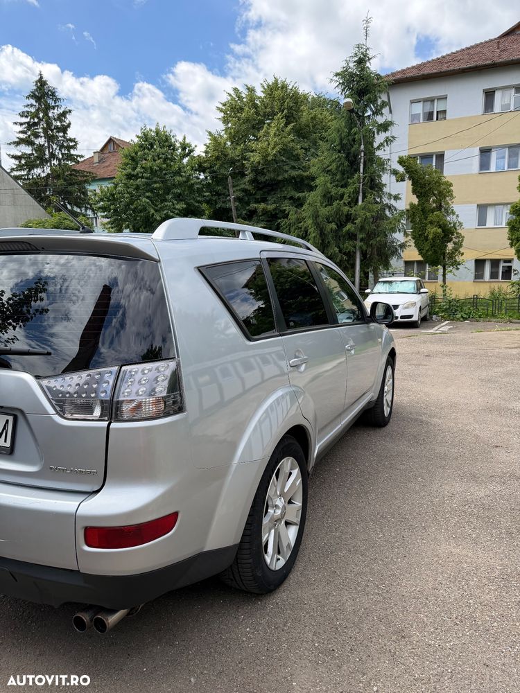Mitsubishi Outlander 2.0 DI-D Intense - 6