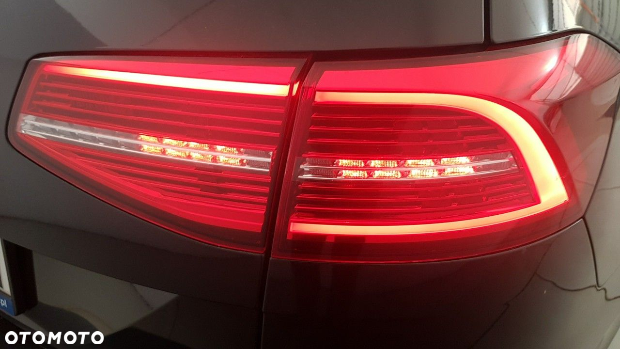 Volkswagen Passat - 16