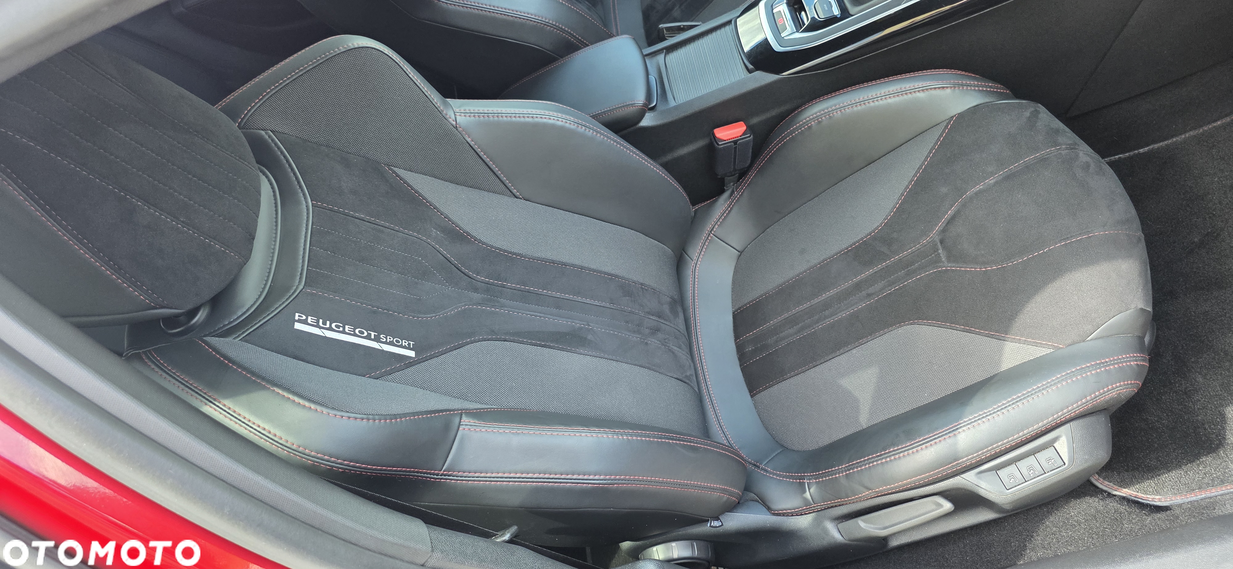 Peugeot 308 1.6 e-THP GTi by Sport S&S - 7