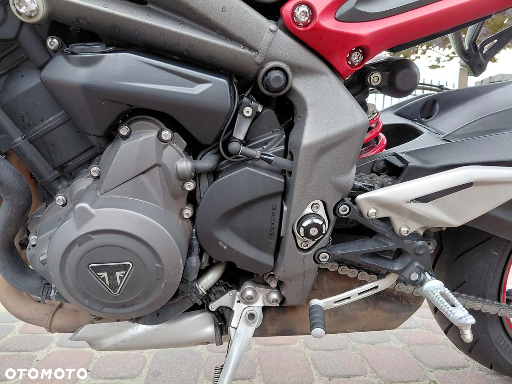 Triumph Street Triple - 23