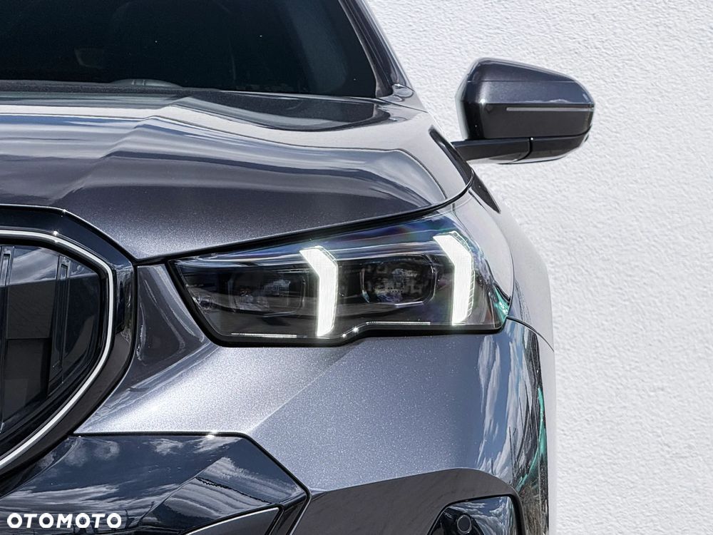 BMW Seria 5 520i - 8