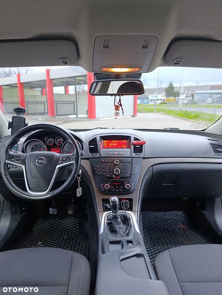 Opel Insignia - 14