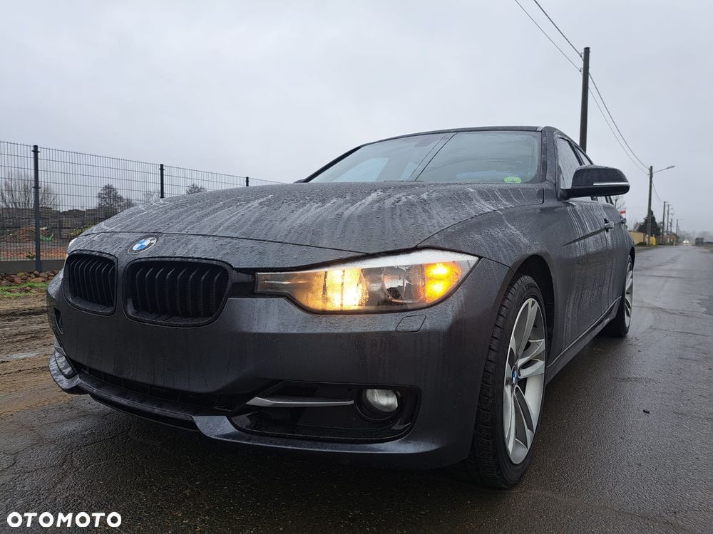 BMW Seria 3 328i xDrive - 3