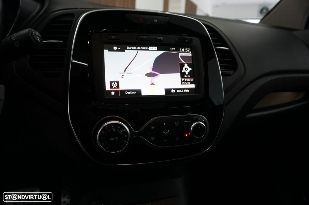 Renault Captur TCe 150 EDC GPF INTENS - 29