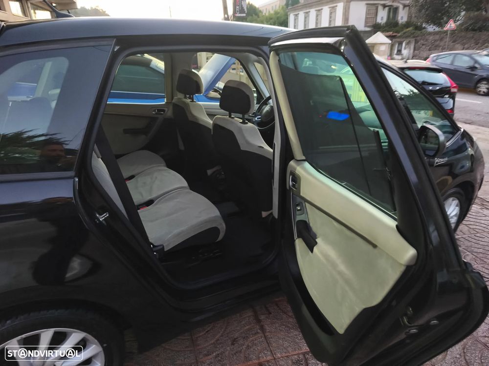 Citroën C4 Picasso 1.6 HDi Exclusive - 25