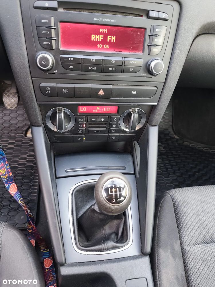 Audi A3 Sportback 1.6 TDI DPF Ambition - 10